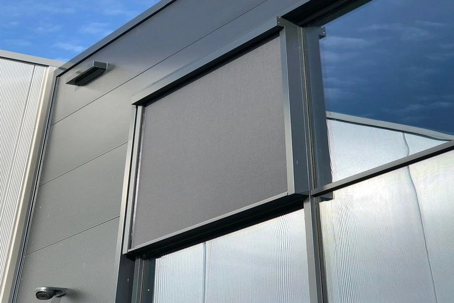 Glasvezel screen Roma zipscreen F50 verticale zonwering Veldman Screens (1)