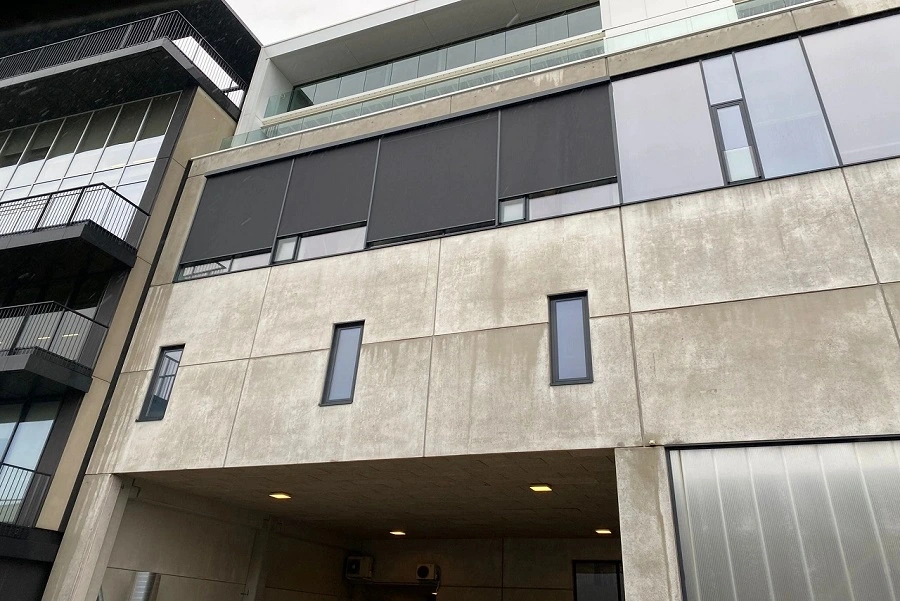 Roma verticale zonwering zipSCREEN. F50 Veldman Screens