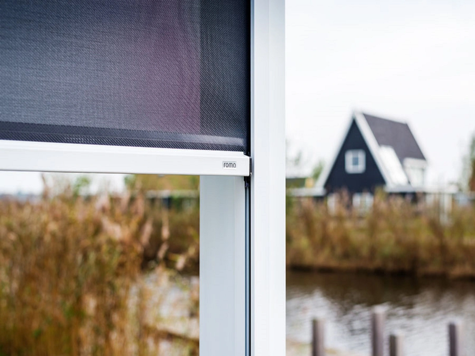 Roma zip screen weersbeschermingen verticale zonwering